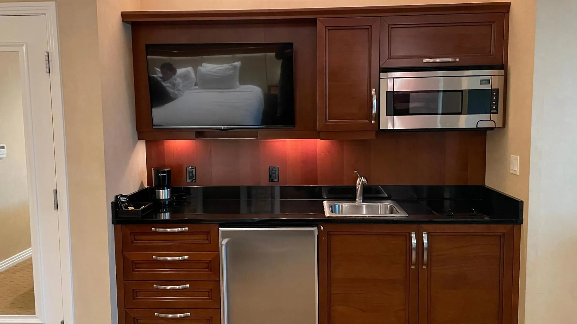 Signature- Balcony Strip View- High Floor- No Parking Fee Las Vegas Aparthotel